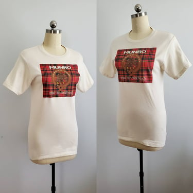 1990s Clan Munro T-shirt - 90's Scottish Graphic Tee - 90s Vintage Size Small 
