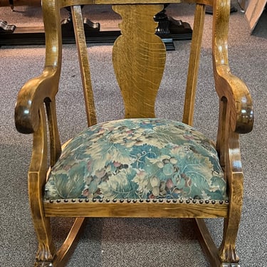 Item #DMC92 Antique Quarter Sawn Oak Rocking Chair c.1920