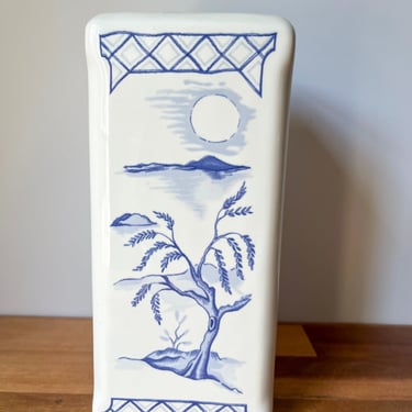 Blue and White Porcelain Vase. Vintage Chinoiserie Square Vase. Grandmillennial Decor. 