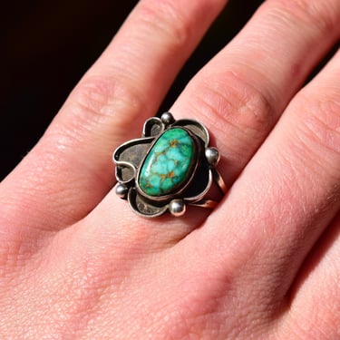 Vintage Native American Navajo Styled Sterling and Turquoise Ring 8-12 US Ring Size