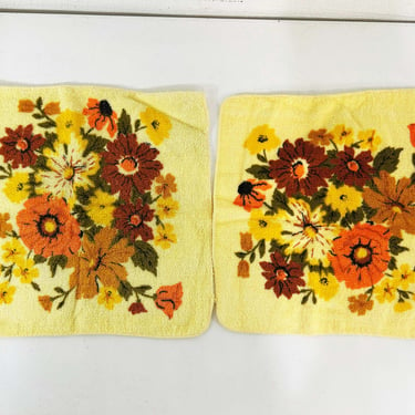 Vintage Set of 2 Cotton Bathroom Washcloths Towels Cannon Monticello Towel Washcloth Brown Orange Yellow Mid-Century Floral Terrycloth 1960s 