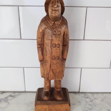 Vintage 1985 Hand Carved Wooden Fisherman Figurine Folk Art Home Décor Nautical Ocean Sea 