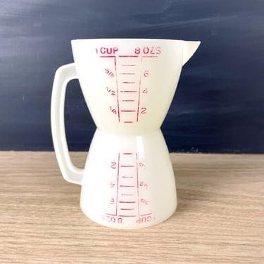 Tupperware plastic wet/dry measuring cup #860 - vintage kitchenware 