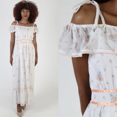 70s White Calico Summer Sundress / Off The Shoulder Spaghetti Strap Ties / Cottagecore Prairie Lawn Dress 
