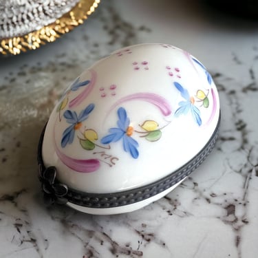 Vintage Peint Main Limoges France Egg Shaped Trinket Box Hand Painted Signed 