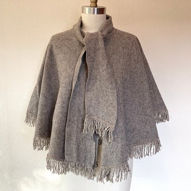 1970’s Oatmeal wool capelet with fringe 
