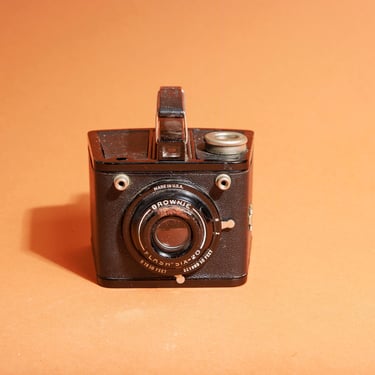Vintage 50s Kodak Black Brownie Flash Six-20 Box Decor Collectable Prop Film Camera 