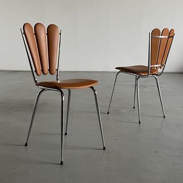 Pair of Vintage Mid-Century Modern or Art Deco Petal Dining Chairs by Tubménager S.A. Ranger, Faux Leather and Chromed Steel, 1960s France 