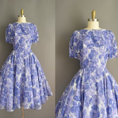 1950s dress | Gorgeous Purple Floral Print Sweeping Full Skirt Wedding Dress | Small | 50s vintage dress 