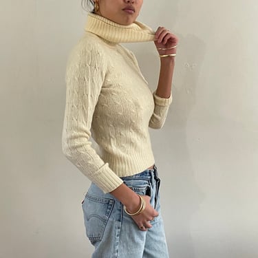 60s cashmere turtleneck sweater / vintage Braemar ivory white cashmere cropped cable knit turtleneck sweater Scotland | Small 