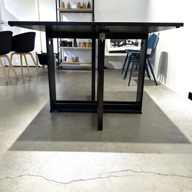 Modern Dining Room Table