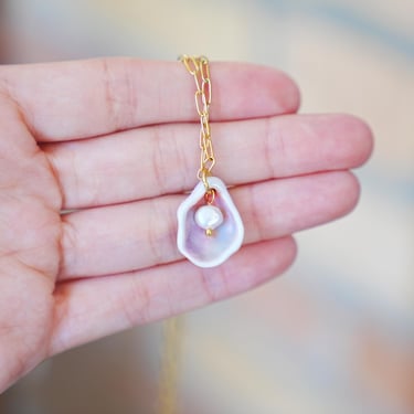 Light Pink Oyster Ceramic Necklace, Pastel Beach Charm, Ocean Charm Necklace, Hand M Necklace, Hand Crafted Jewelry, Freshwater Pearl 