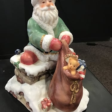 Santa Sitting Chimney Figure (Seattle)