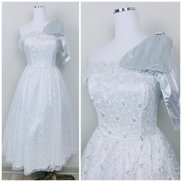 1980s does 1950s Gunne Sax By Jessica McClintock Lace Party Dress / 80s 50s Silver and White Metallic One Should Prom Dress / XS 