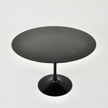 Black Dining table by Eero Saarinen for Knoll 