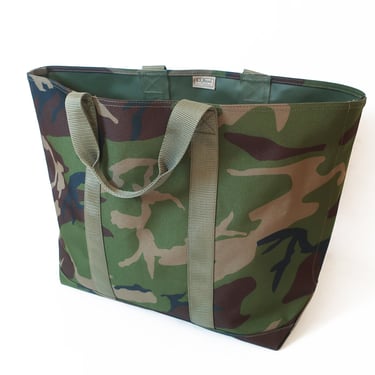 vintage tote bag / LL Bean bag / Y2K LL Bean camouflage hunting tote bag nylon lined Large 