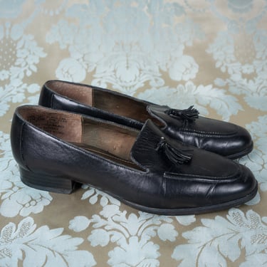 Vintage 1980s HUSH PUPPIES Classic Black Leather Tassel Loafers / 6.5M 