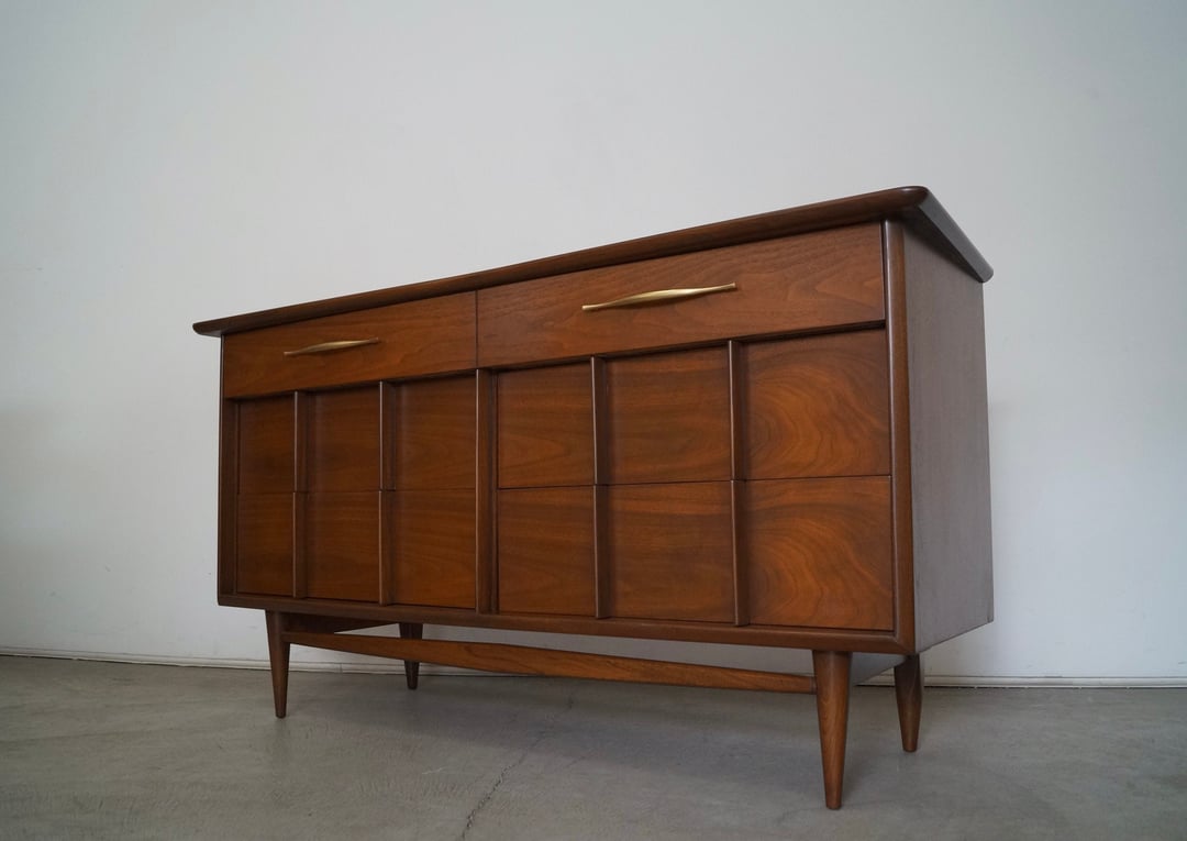 1950's MidCentury Modern Walnut Dresser Cyclic Furniture Burbank, CA