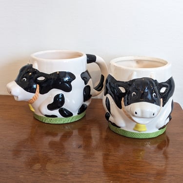 Set of 2 Vintage Ceramic Cow Mugs 