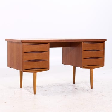 Arne Vodder Style Mid Century Danish Teak Desk - mcm 
