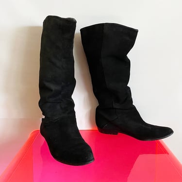Vintage 80s Black Suede Slouch Boots • 1980s Scrunch Boots • Elf Boots • Pixie Boots • Soft Leather New Wave Punk Booties • Size 7 or 8 