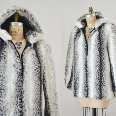 Vintage Faux Fur Jacket Coat White Black snow Leopard Print Small White Grey Black// Vintage Vegan Fur Jacket Black White Fake Leopard Fur 