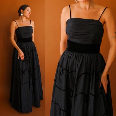 Vintage 50s Black Velvet and Taffeta Gown/ 1950s Fit and Flare Dress/ Size XS 24 