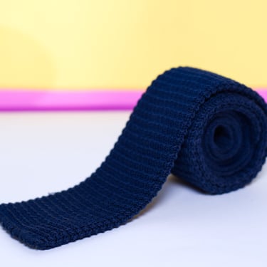 Vintage 1980s Navy Blue Knit Necktie by Rooster 