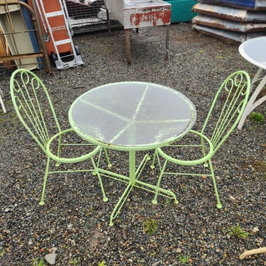 Green Patio Table and Chairs