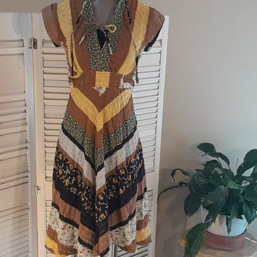 Vintage 60s 70s Adorable Cotton  Seersucker Dress /Mixed Print / Matched Seams / S 