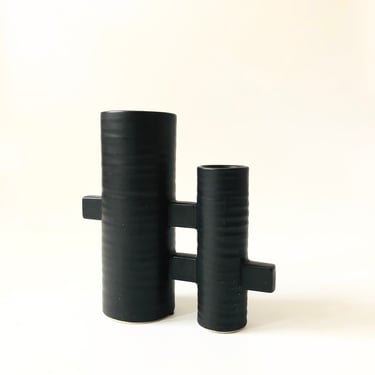 Black Double Cylinder Ikebana Vase 