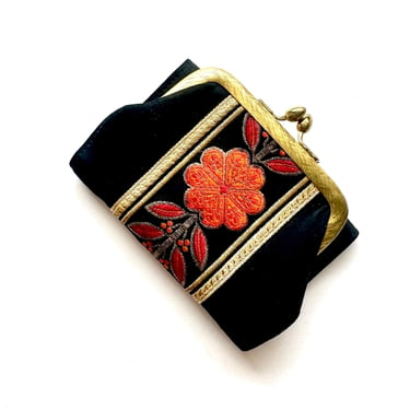 Vintage 60s 70s Boho Embroidered Floral Wallet Handbag 1960s Hippie Kiss Lock Coin Purse 