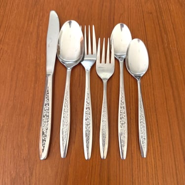 floral taper handle vintage stainless flatware CustomCraft 42 piece or extra tablespoons 