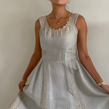 50s organza dress / vintage pearl gray pin tuck cotton organza lace appliqué Grace Kelly dress | M 