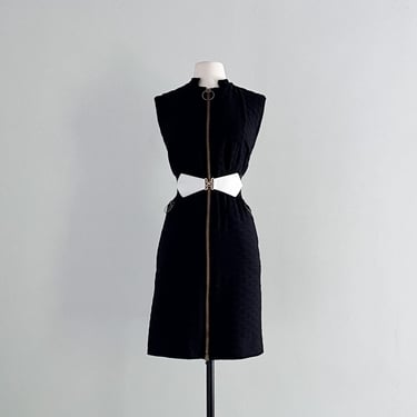 Minimal Black 1960's Claire Nossiter Textured Zip Mod Shift Dress / Sz L