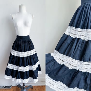 Vintage 1950s Black & White Crochet Skirt / 24" waist 