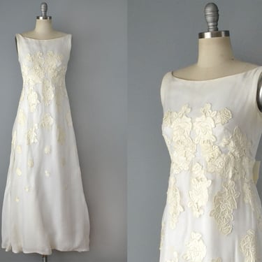 1960s Wedding Gown in Ivory Organdy with Floral Appliqué / Size Small 