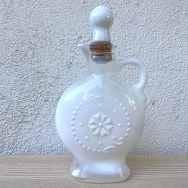 Vintage 1950s MCM Jim Beam Whiskey Opalescent Milk Glass Liquor Decanter | D-334 11957 | White Pourer | Home Bar Cart Decor | Party Decanter 