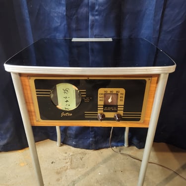 Vintage Jetco Coin Operated Hotel Radio Table 18