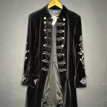 (XS) XI-XI Embroidered Coat