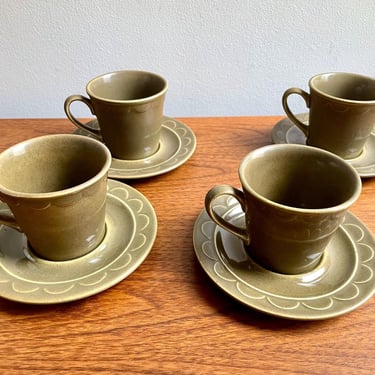 Vintage Homer Laughlin Granada by Sheffield Avocado Olive Green Stoneware Tea Cup Mug and Saucer Plate, Scallop Design on Rim | Mid Century 