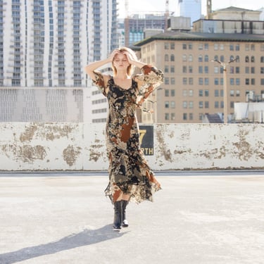 off shoulder cut out midi dress Darband Cut-out shoulder cut 5 Editor-Approved Looks to Color:eggplant vestido floral