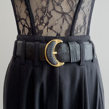 wide black leather belt 80s 90s vintage Liz Claiborne gold crescent moon statement belt 