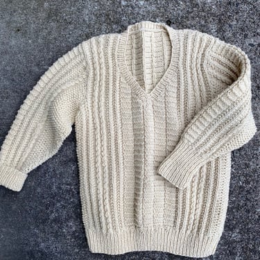 Vintage nubby wool sweater hand knit cable knit chunky boxy preppy fisherman style beige natural v-neck size Smallish 