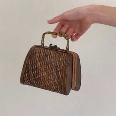 Y2K structured woven straw purse / vintage hard case wooden purse / small woven rattan straw top handle bag purse 
