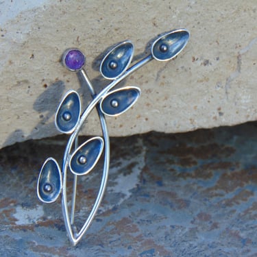 Maricela ~ Vintage Taxco Sterling Silver and Purple Amethyst Flower / Flora Pin / Brooch 