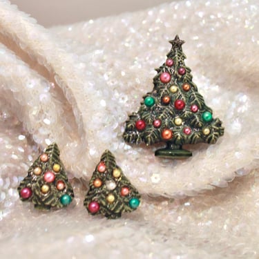 1960s Holiday Jewelry Set - 60s Christmas Jewelry Set - 1960s Christmas Tree Brooch - Vintage Christmas Earrings - Vintage Christmas Brooch 