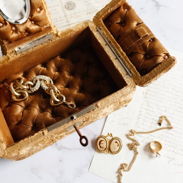 antique French Napoleon III velvet sewing &amp; jewelry dresser box