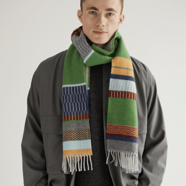 Wallace + Sewell | Strathay Pea Lambswool Scarf