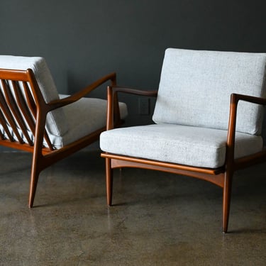 Pair of Danish Lounge Chairs by I. B. Kofod-Larsen for Selig, circa 1965